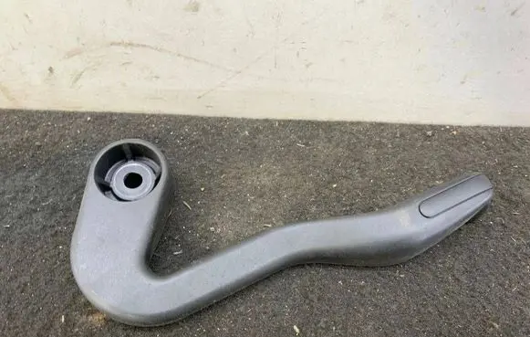 Skoda Superb B6 (3T) Engine bonnet (hood) release handle 587707