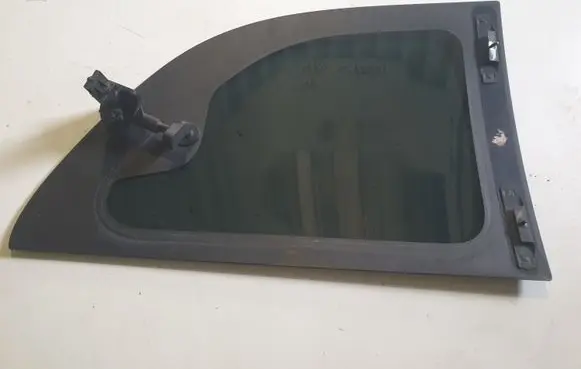 Chrysler Grand Voyager IV Rear side window 43R002092