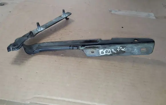 Dodge Nitro Engine bonnet/hood hinges 7E251
