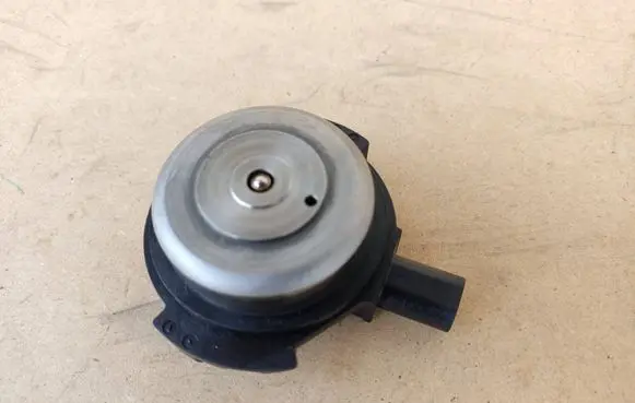 BMW 3 G20 G21 Camshaft vanos timing valve 7614288 11367614288