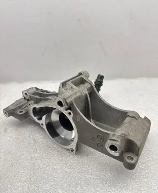 BMW 5 G30 G31 G38 other engine part 8574052