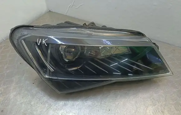 Skoda Superb B8 (3V) Headlight/headlamp 3V2941016A
