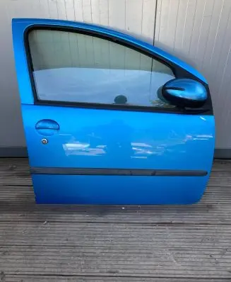 Peugeot 107 Front door