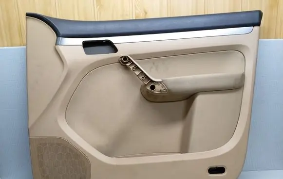 Volkswagen Touran I Front door card panel trim 1T1867012013
