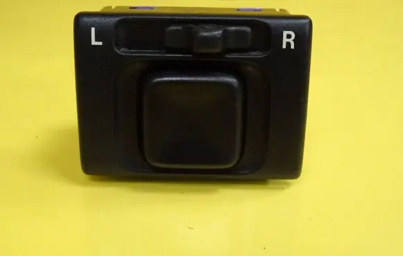 Suzuki Baleno EG Wing mirror switch