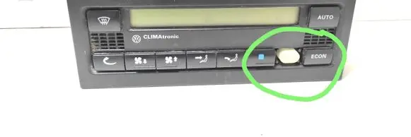Volkswagen PASSAT B5 Climate control unit