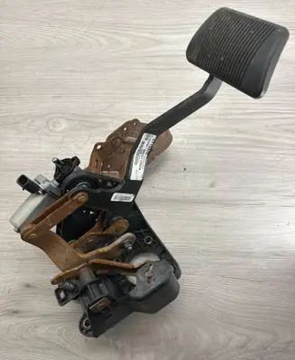 Chrysler Grand Voyager V Brake pedal 04721199AD 5715930 152049