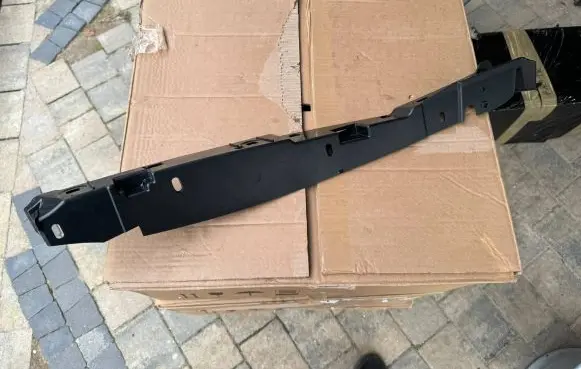 BMW i3 Fender mounting bracket 51137296756 99296ZL