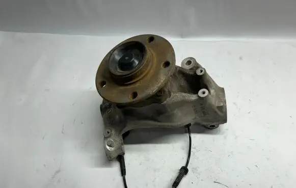 BMW 1 F20 F21 Front wheel hub 6792286