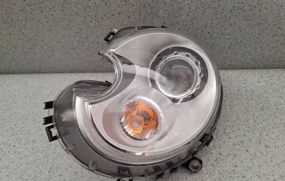 Mini One - Cooper R56 Headlight/headlamp 130702355100 10055600