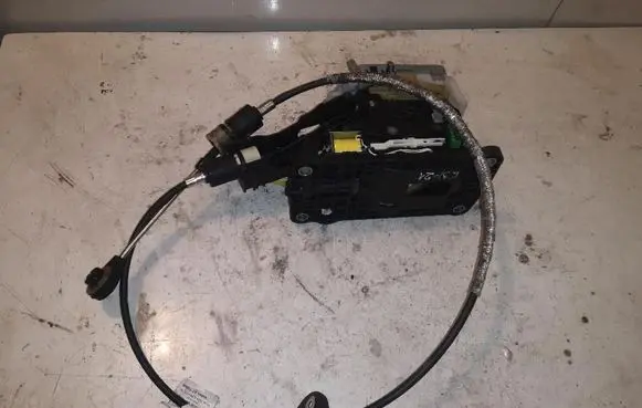 Volvo S80 Gear shifter/selector 30759122