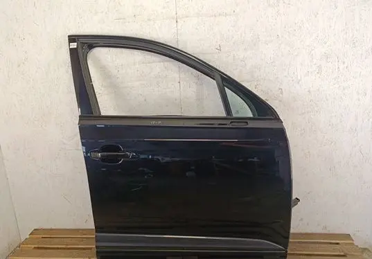 Audi Q7 4M Front door