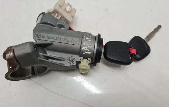 Toyota Yaris Ignition lock N0502241256B