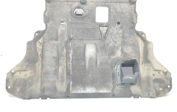 Ford Focus Engine splash shield/under tray
