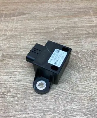 Mazda 6 Airbag deployment crash/impact sensor GJ6E437Y1 3922001