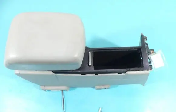 Suzuki XL7 II Armrest IMPRK1355952