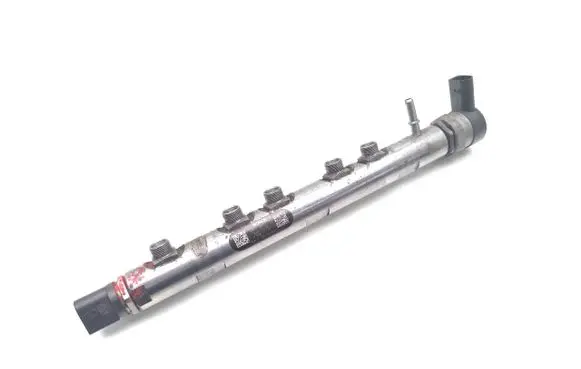 BMW 1 E82 E88 Fuel main line pipe 7809127 0281002948 0445214182