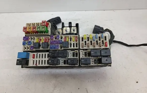 Ford Mustang VI Fuse module
