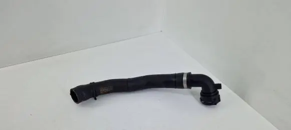Audi A4 S4 B9 Engine coolant pipe/hose 8W0122293G 8W0122055R