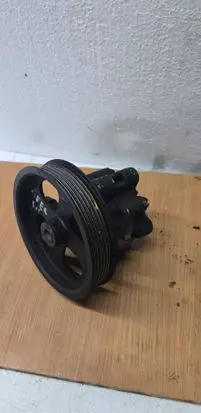 Toyota Avensis T250 Power steering pump