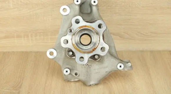 BMW 4 G22 G23 G24 G26 Front wheel hub 6899175