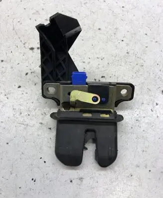 Audi A4 S4 B6 8E 8H Tailgate/trunk/boot lock/catch/latch 8E5827505B
