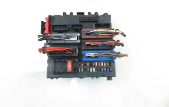 Opel Vectra C Central body control module 13170891