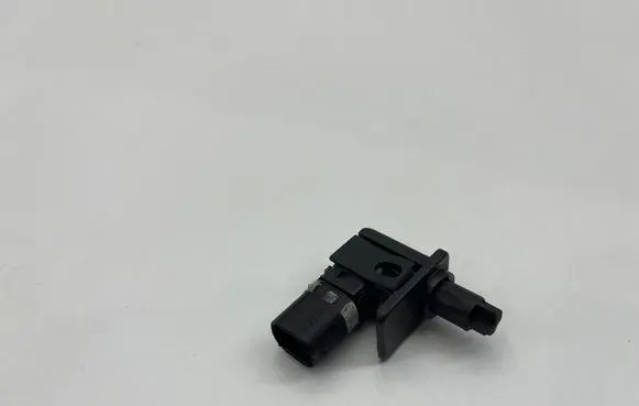BMW Z4 E85 E86 Bonnet alarm switch sensor 8352229