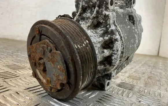 Subaru Legacy Air conditioning (A/C) compressor (pump) 
