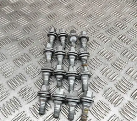 Peugeot 408 II Nuts/bolts 1692647680