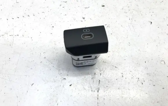 KIA Picanto USB socket connector 96125J7800