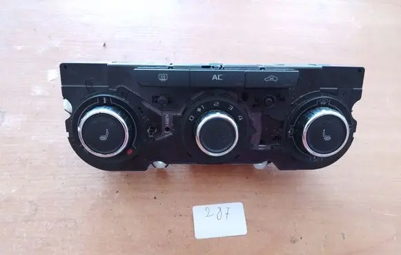 Skoda Yeti (5L) Climate control unit 3T0820047AH
