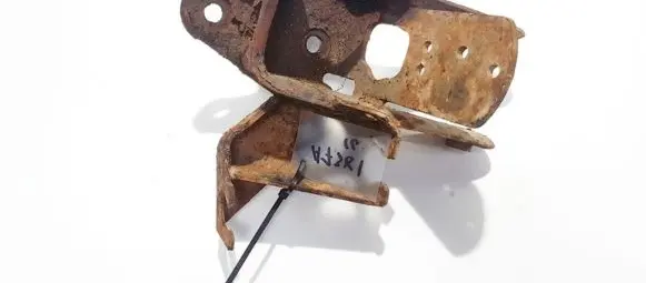 Chrysler Voyager Engine mounting bracket 04861470ab