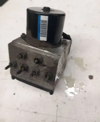 Volkswagen PASSAT B6 ABS Pump 3C0614109C 16431601 16431501C