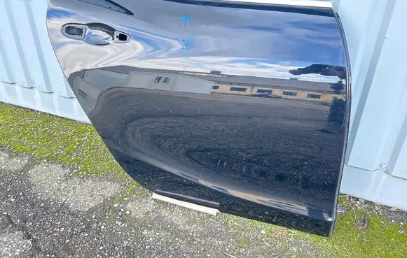Maserati Ghibli Rear door