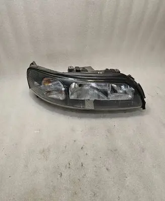Volvo XC70 Headlight/headlamp 8693568 89007908