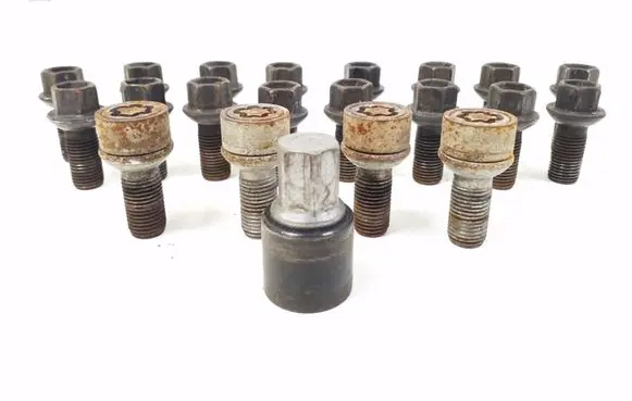 Mercedes-Benz E C207 W207 Nuts/bolts 