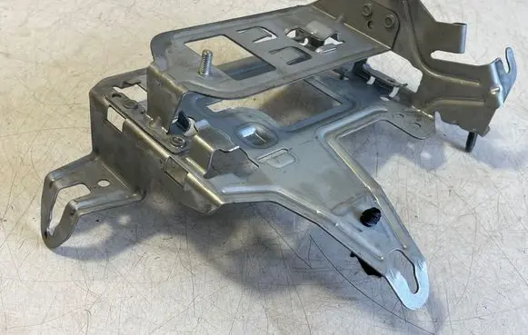 Mercedes-Benz EQC Navigation GPS unit bracket/holder A2135400240