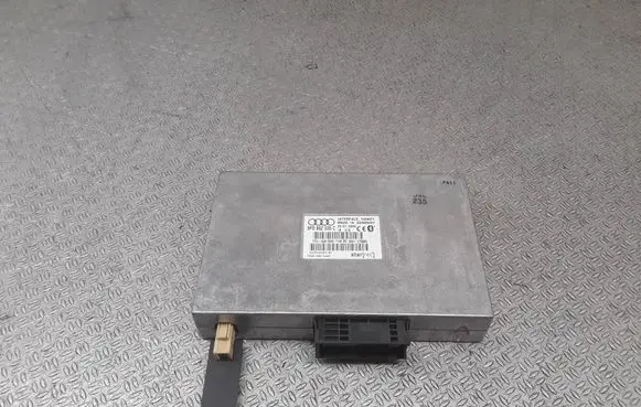 Audi A4 S4 B7 8E 8H Bluetooth control unit module 8P0862335C