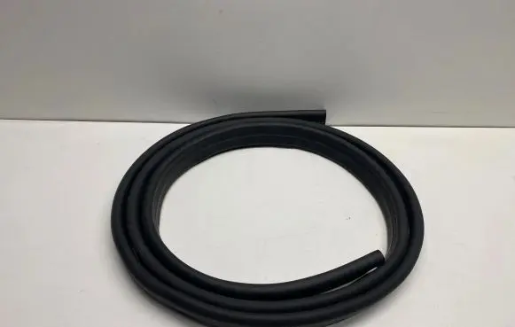 Mercedes-Benz R W251 Engine compartment rubber A2518890098