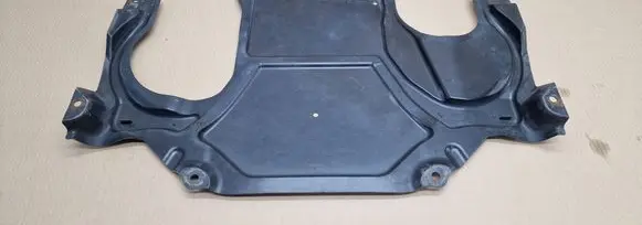 Mercedes-Benz C W204 Engine splash shield/under tray A2045240430