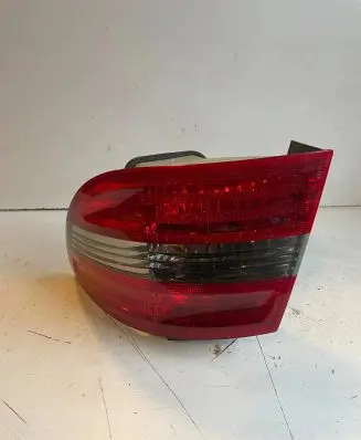 Mercedes-Benz B W245 Rear/tail lights A169820