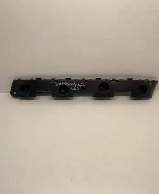Chevrolet Traverse II Rear bumper mounting bracket 23165965