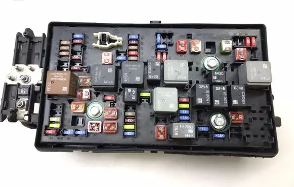 Opel Insignia A Fuse box set 13222782 K3410 13255300