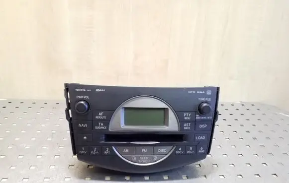Toyota RAV 4 (XA30) Radio/CD/DVD/GPS head unit 8612042220 CQTT3571A