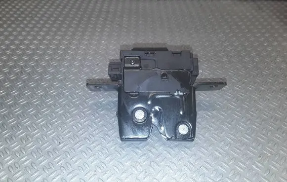 Renault Clio III Tailgate/trunk/boot lock/catch/latch 8200947699