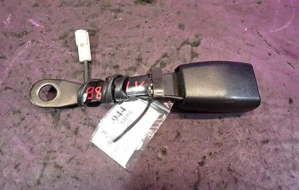 Chevrolet Spark Front seatbelt buckle 