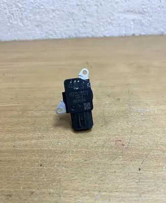 Toyota RAV 4 (XA40) Mass air flow meter 2220428010 F1180