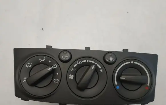 Toyota Avensis T250 Interior fan control switch 5590005100