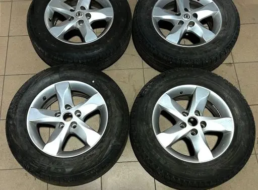 R16 alloy rim